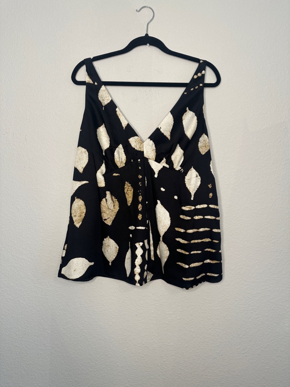 Banana Republic‎ Black and Gold Leaf-Print Pantsuit